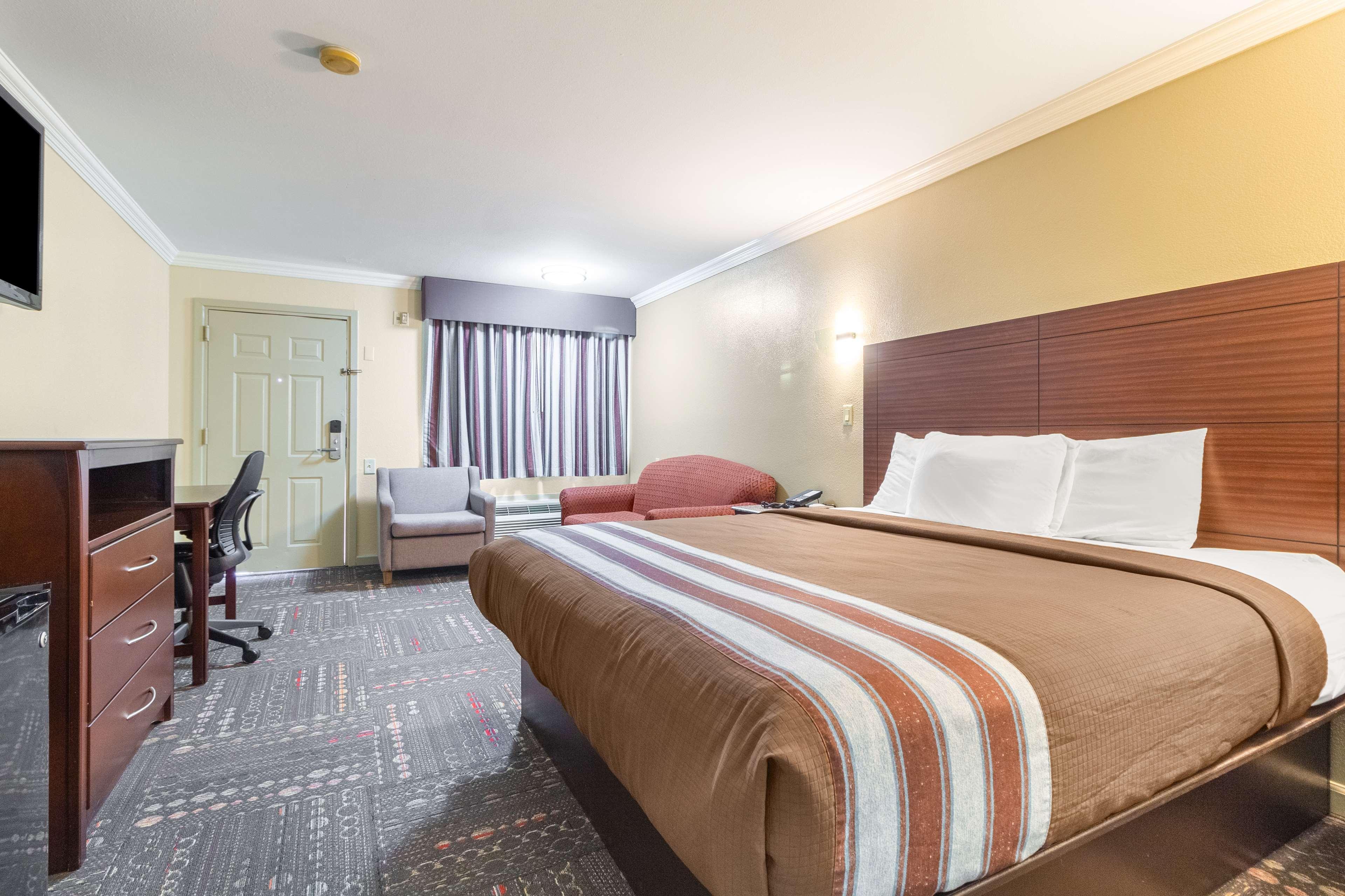 Hotel Dan Inn Uberaba & Convencoes By Nacional Inn Экстерьер фото