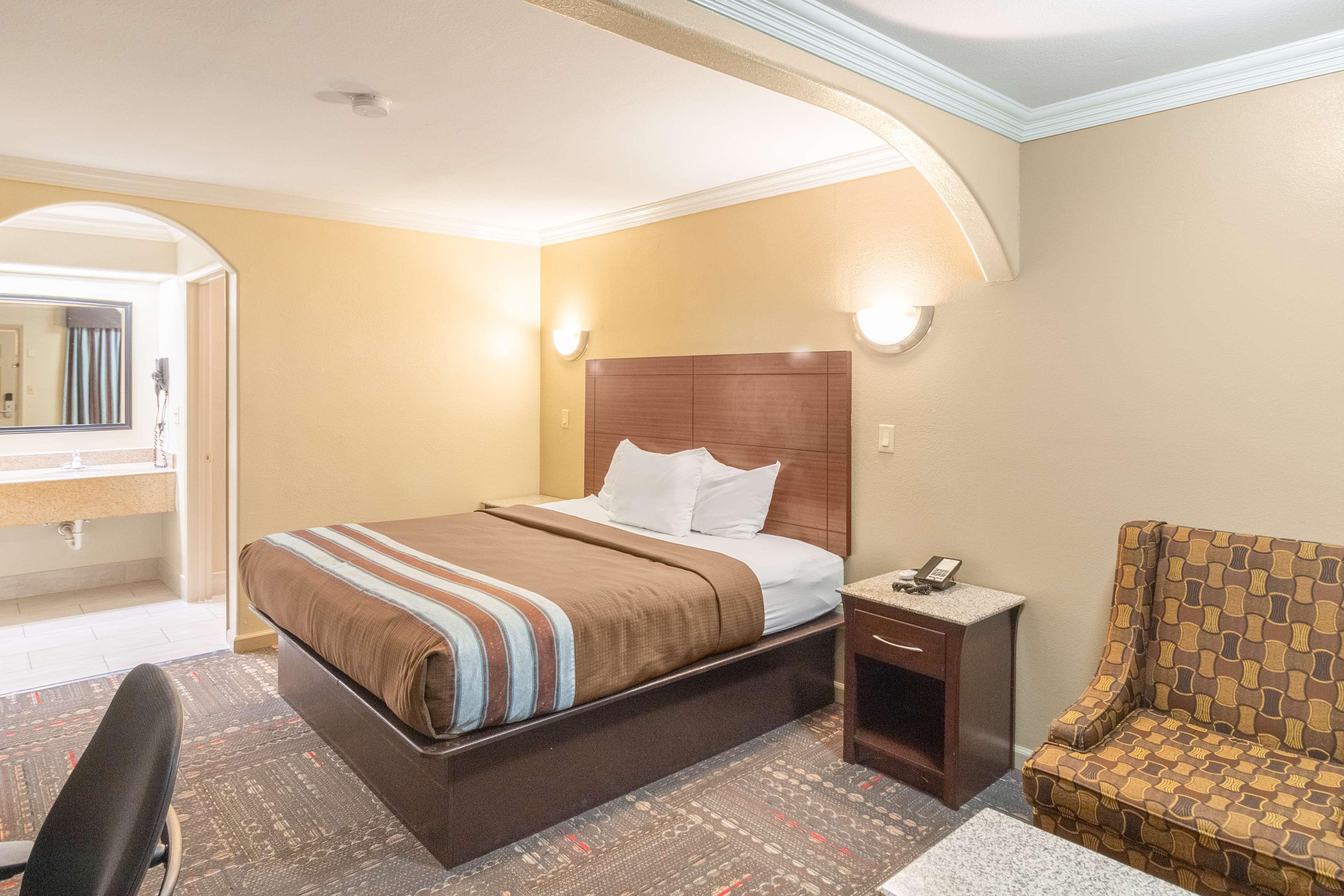Hotel Dan Inn Uberaba & Convencoes By Nacional Inn Экстерьер фото